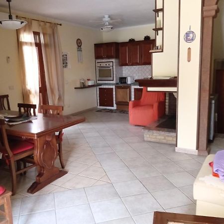 Ferienwohnung Casa Bovale San Nicolo d'Arcidano Exterior foto