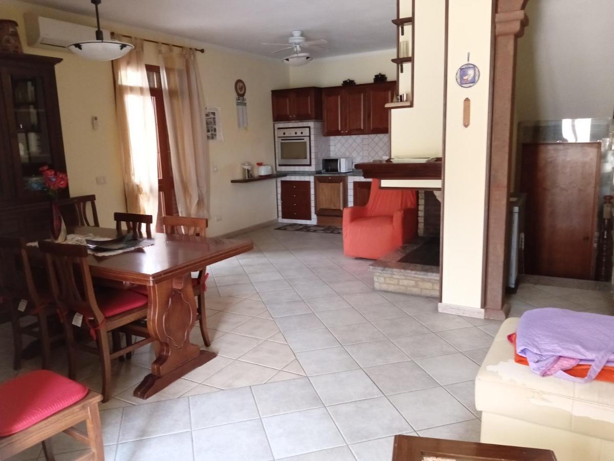 Ferienwohnung Casa Bovale San Nicolo d'Arcidano Exterior foto